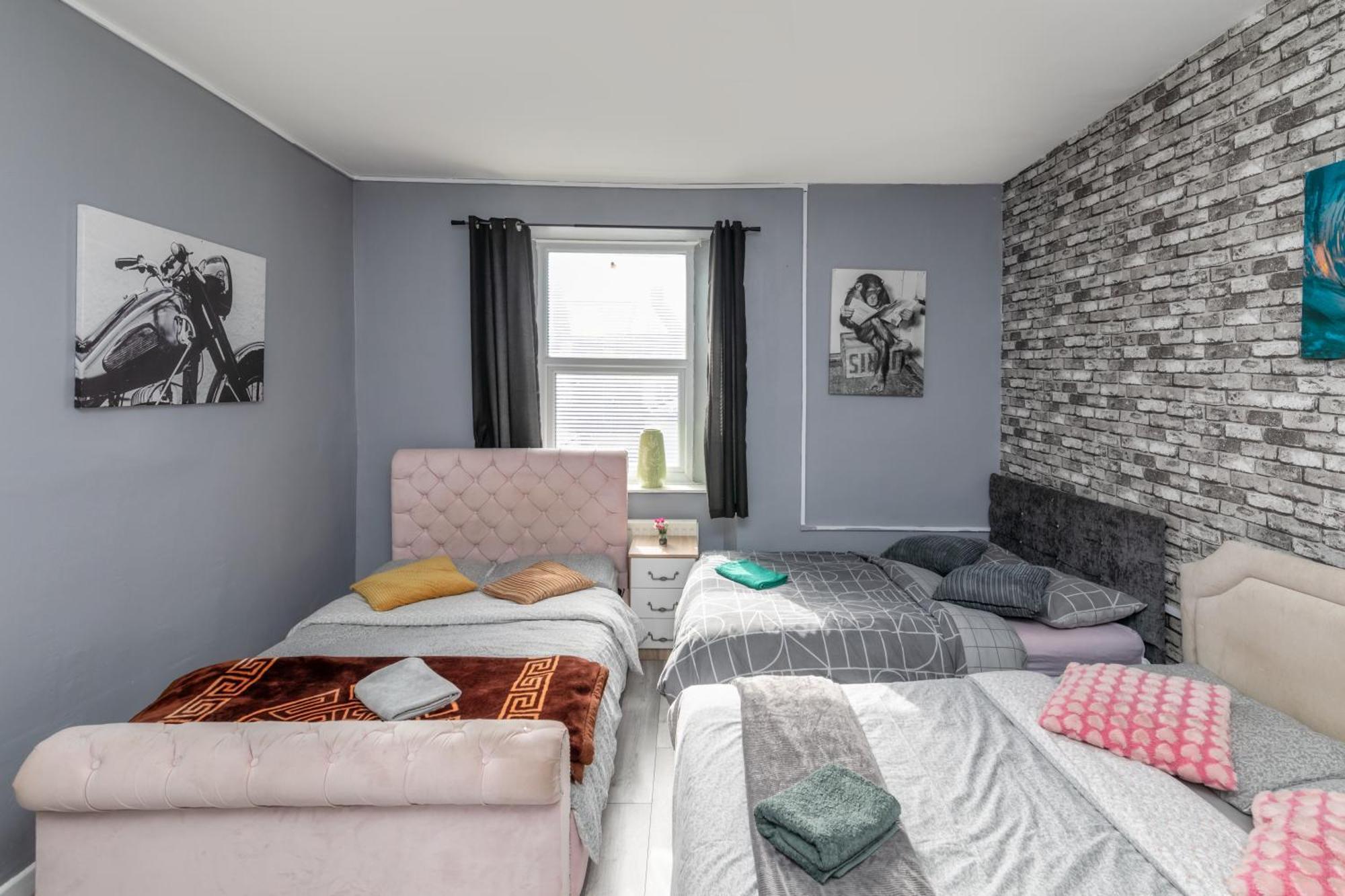 Newcastle City Centre Super Spacious Town House Free Parking And Wi-Fi Экстерьер фото