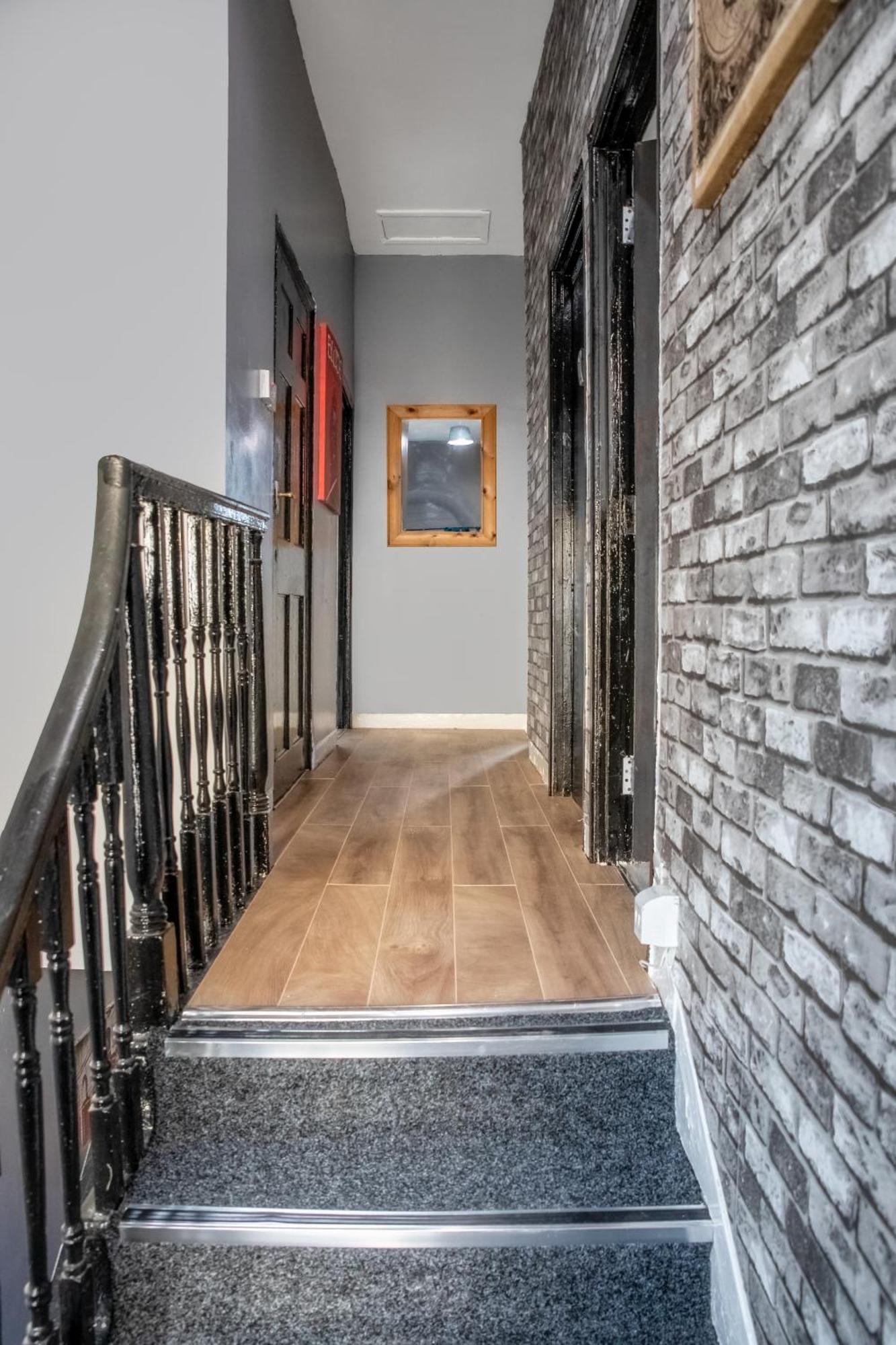 Newcastle City Centre Super Spacious Town House Free Parking And Wi-Fi Экстерьер фото