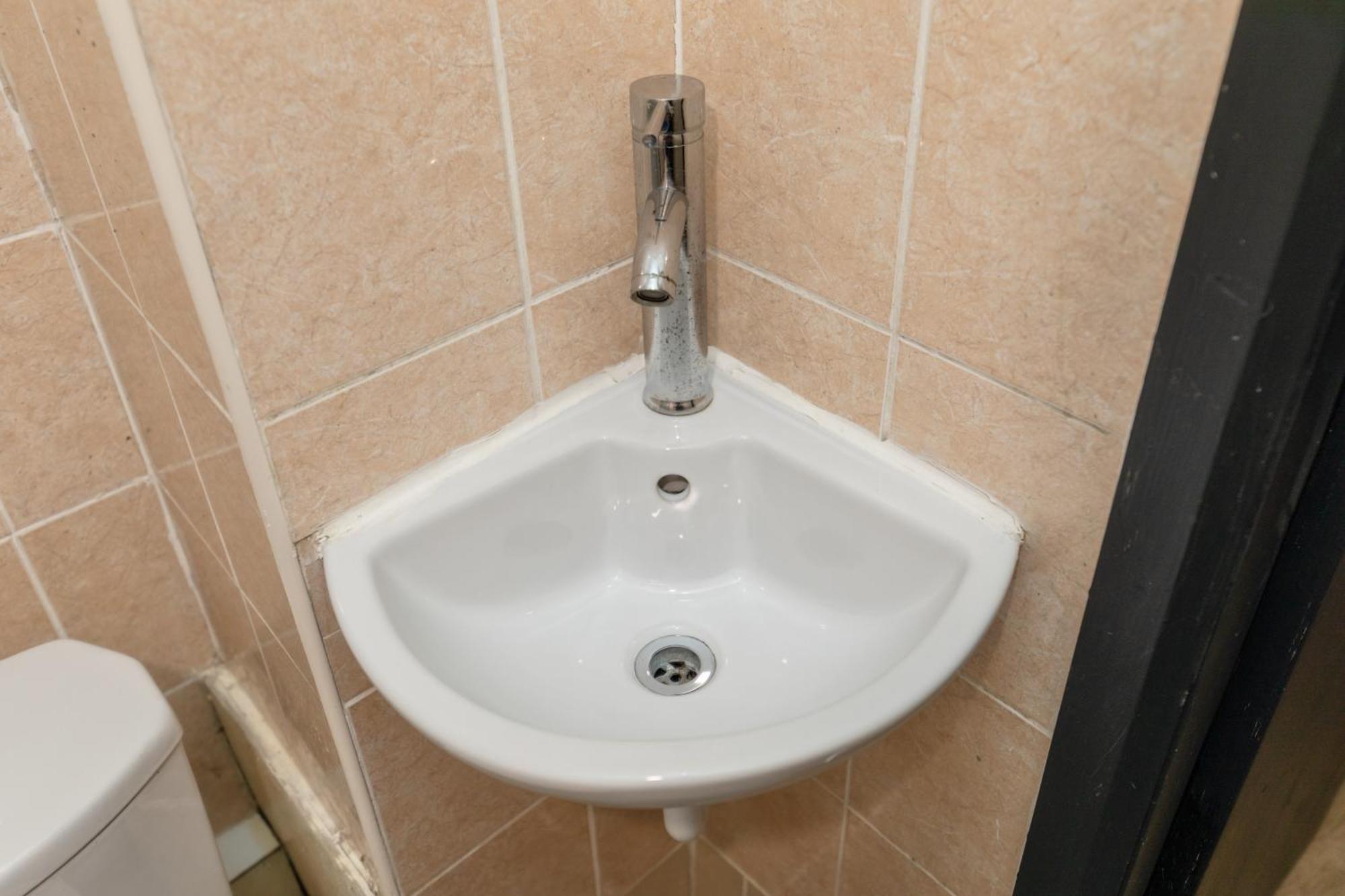 Newcastle City Centre Super Spacious Town House Free Parking And Wi-Fi Экстерьер фото