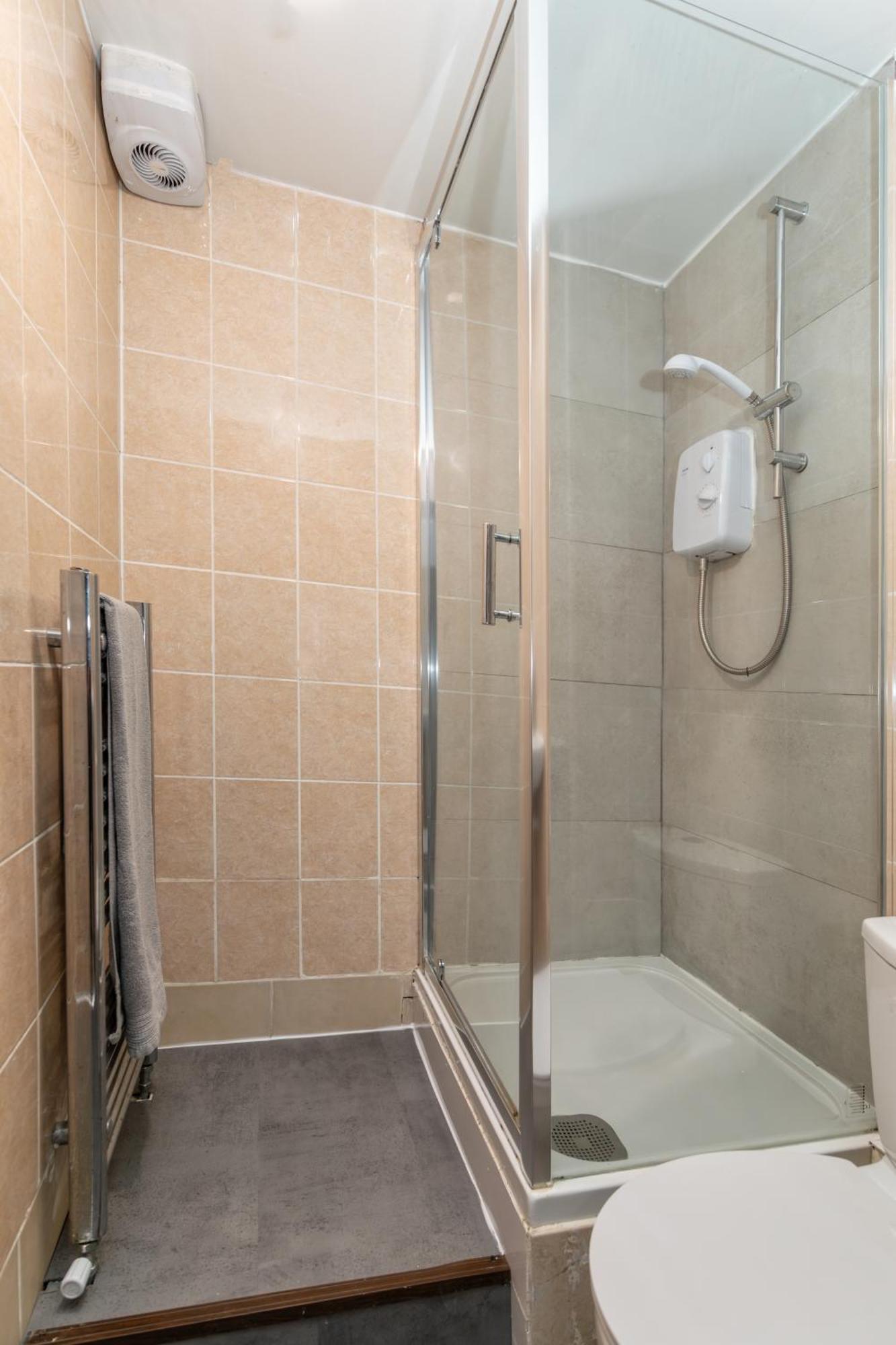 Newcastle City Centre Super Spacious Town House Free Parking And Wi-Fi Экстерьер фото
